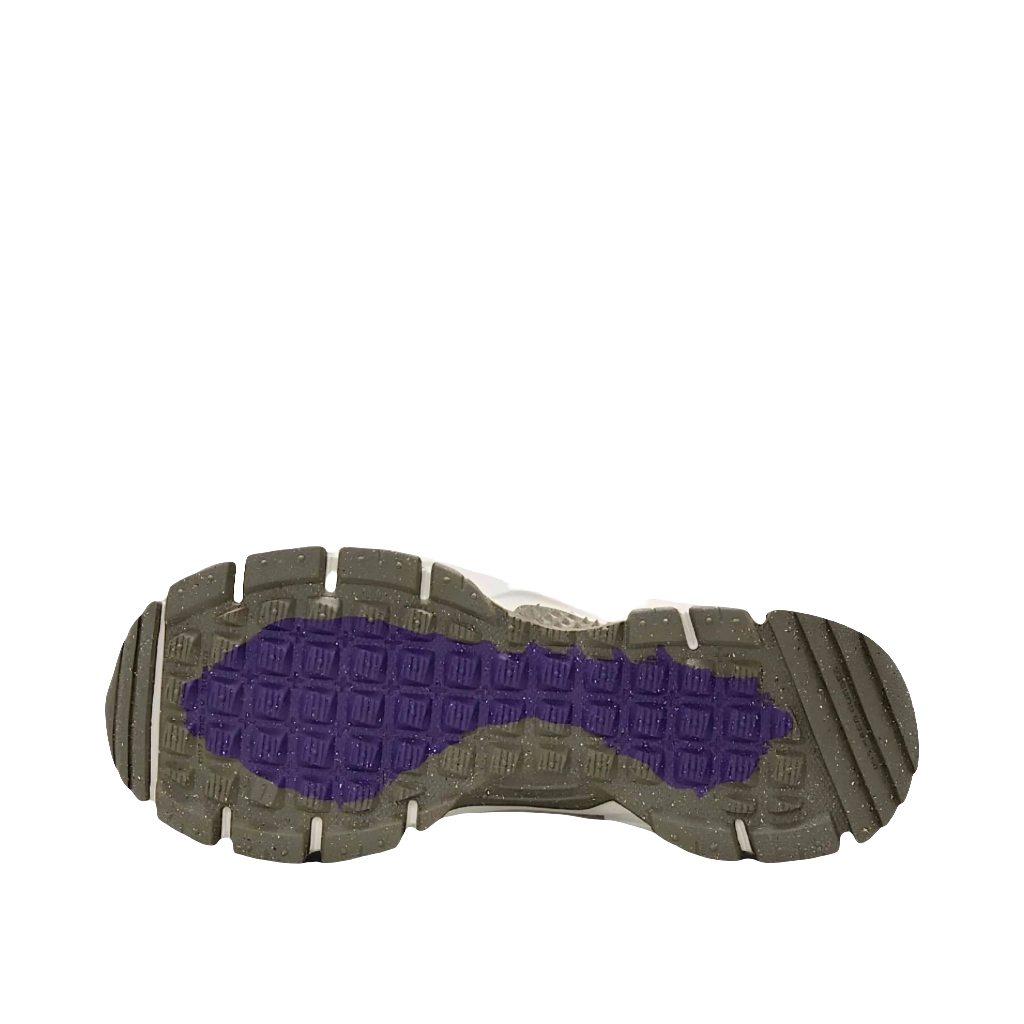 Nike Zoom Vomero Roam Winterized in Light Bone/Court Purple/Gum Dark Brown/Mink Brown.