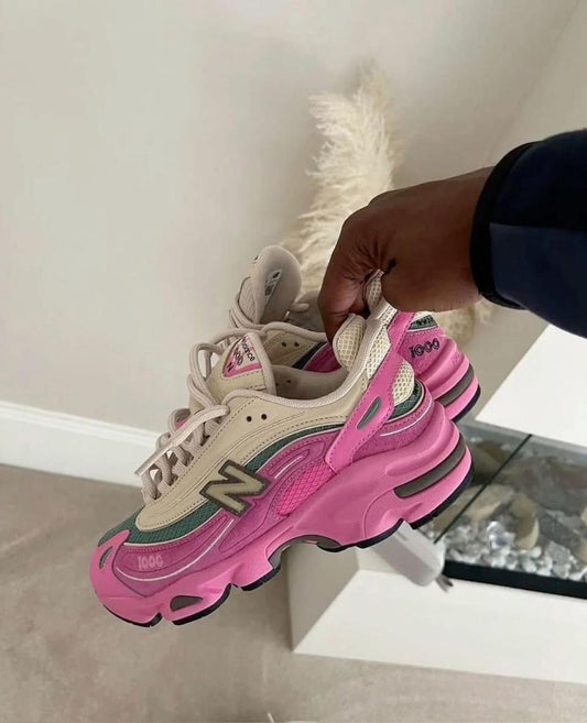 New Balance 1000 pink