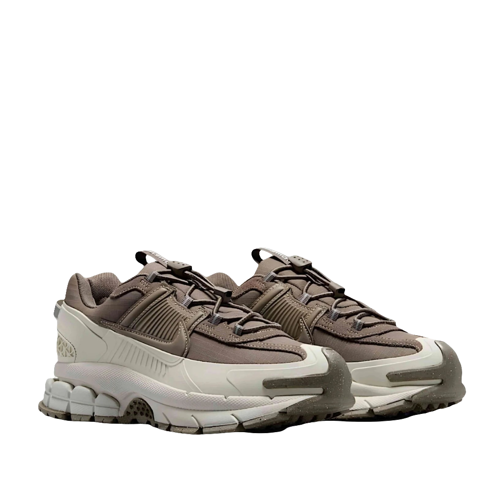 Nike Zoom Vomero Roam Winterized in Light Bone/Court Purple/Gum Dark Brown/Mink Brown.
